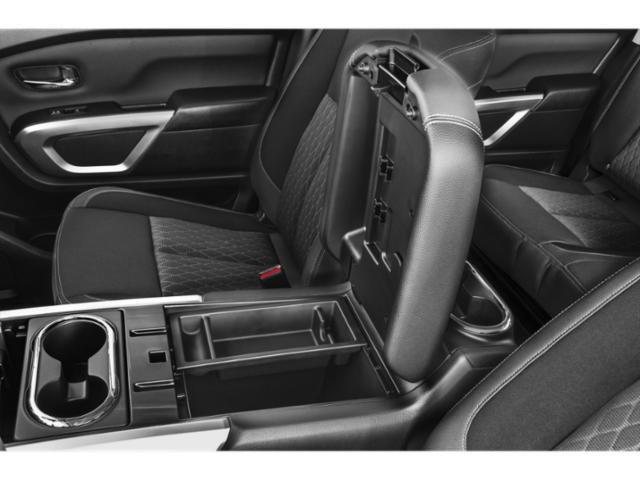 2024 Nissan Titan Crew Cab SV 4x2