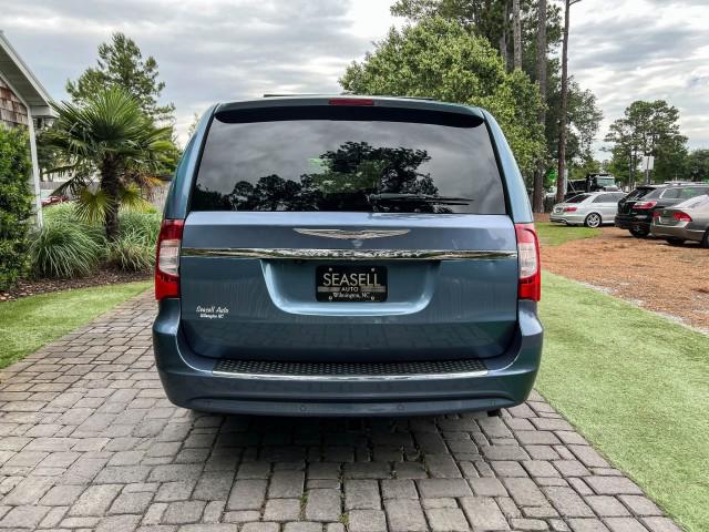 2012 Chrysler Town & Country Touring