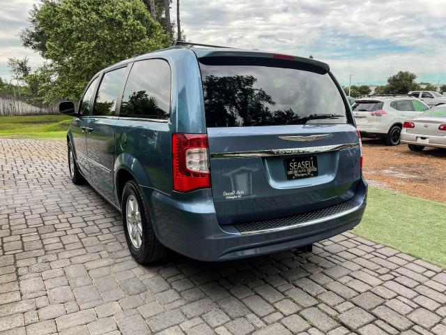 2012 Chrysler Town & Country Touring