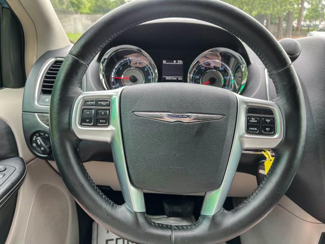 2012 Chrysler Town & Country Touring