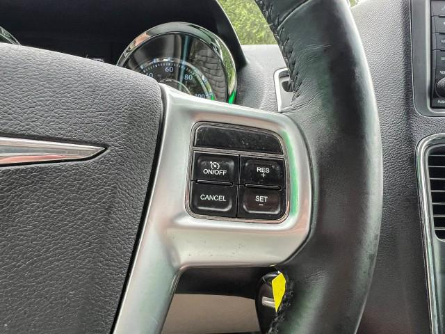 2012 Chrysler Town & Country Touring