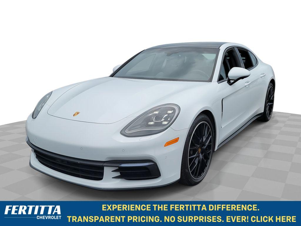 2019 Porsche Panamera Base / 4
