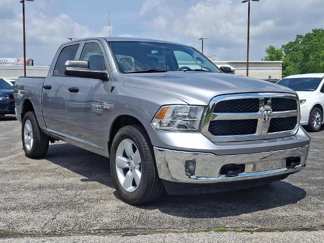 2024 RAM 1500 Classic Tradesman Crew Cab 4x4 57 Box 2024 RAM 1500 Classic Tradesman Crew Cab 4x4 57 Box