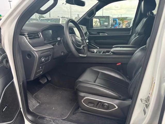 2023 Jeep Wagoneer Series II 4x2