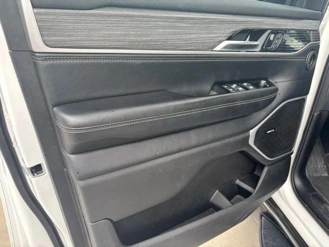 2023 Jeep Wagoneer Series II 4x2
