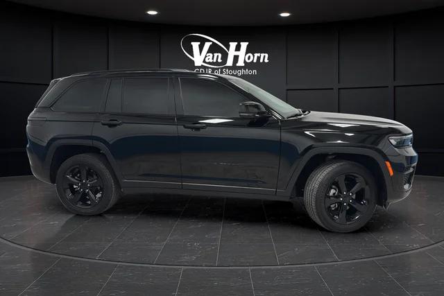 2025 Jeep Grand Cherokee Altitude X 4x4