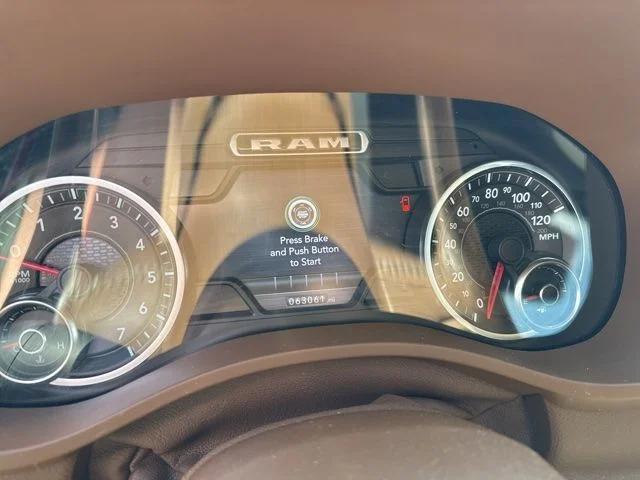 2019 Ram 1500 Laramie Crew Cab 4x4 5'7" Box