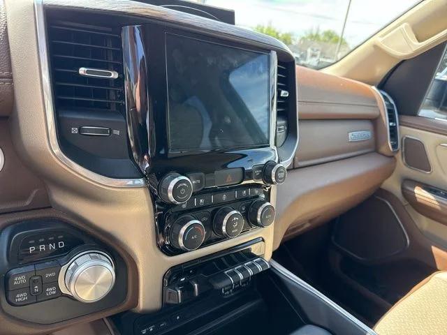 2019 Ram 1500 Laramie Crew Cab 4x4 5'7" Box