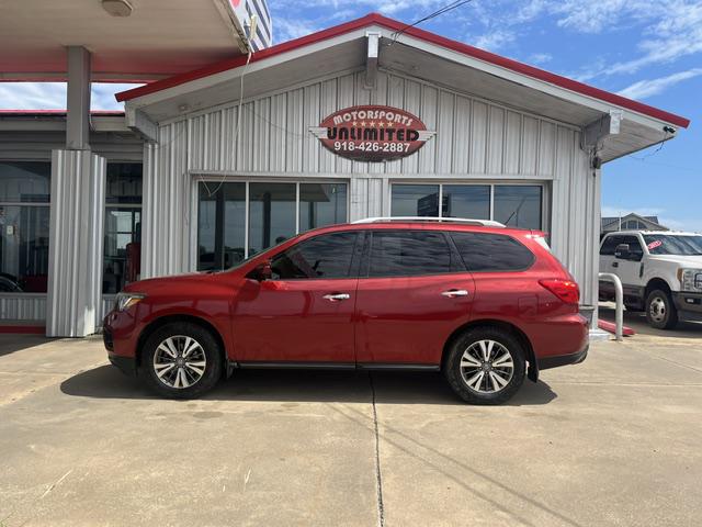 2017 Nissan Pathfinder SL for sale in McAlester, OK