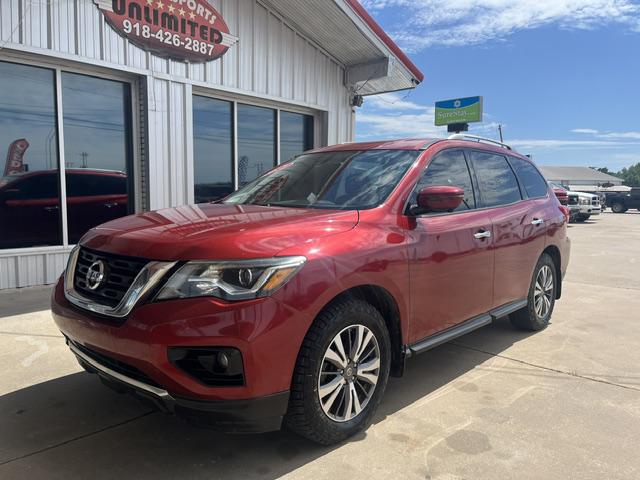 2017 Nissan Pathfinder SL