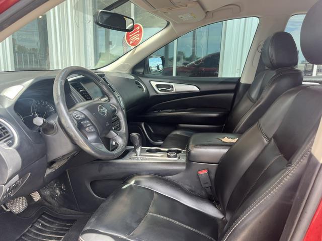 2017 Nissan Pathfinder SL