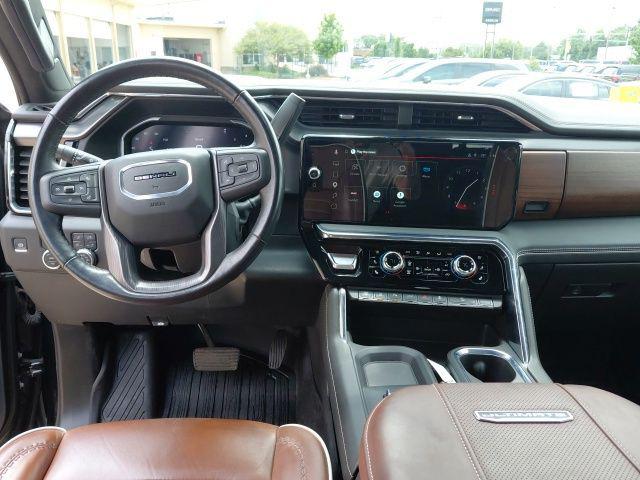 2025 GMC Sierra 2500HD 4WD Crew Cab Standard Bed Denali Ultimate