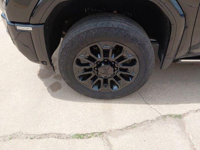 2025 GMC Sierra 2500HD 4WD Crew Cab Standard Bed Denali Ultimate