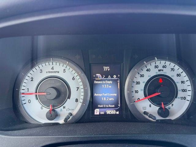 2015 Toyota Sienna SE 8 Passenger