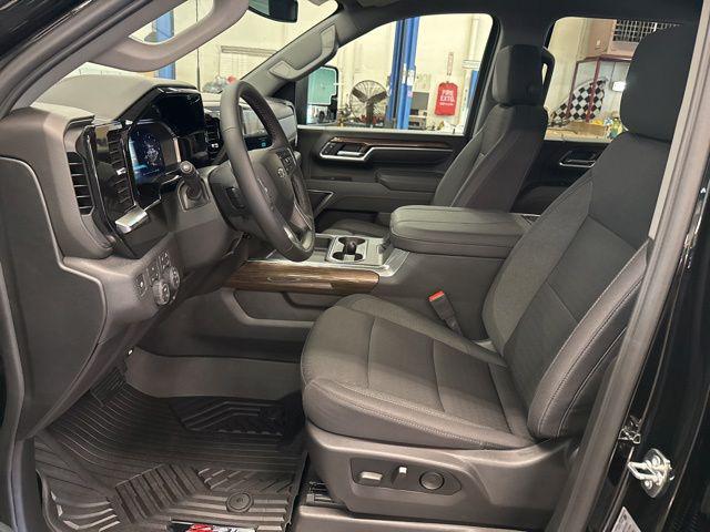 2026 Chevrolet Silverado 2500HD Crew Cab, Standard Bed, LT, 4WD