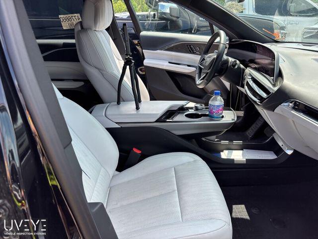 2024 Cadillac iQ Luxury w/1SC