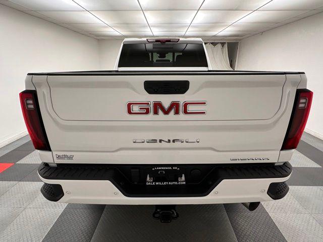 2025 GMC Sierra 3500HD 4WD Crew Cab Standard Bed Denali