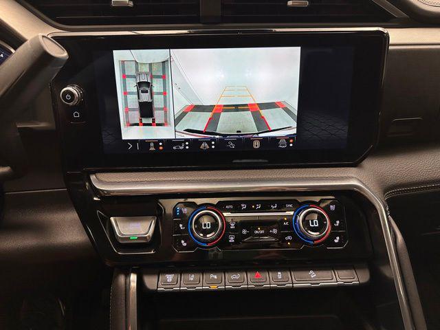 2025 GMC Sierra 3500HD 4WD Crew Cab Standard Bed Denali