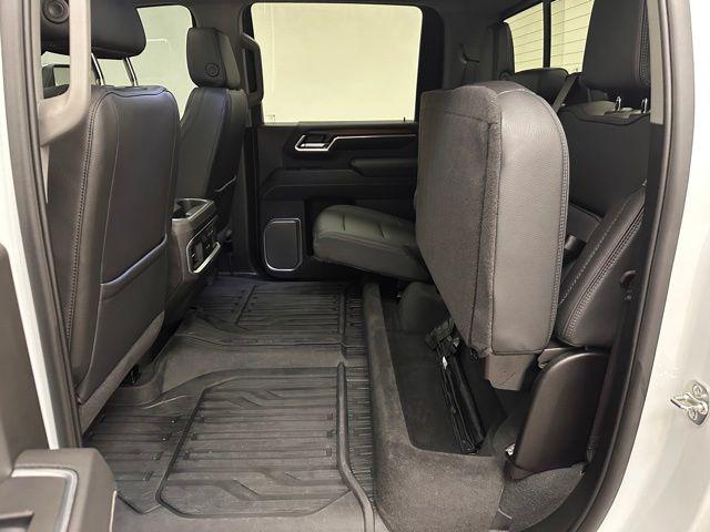 2025 GMC Sierra 3500HD 4WD Crew Cab Standard Bed Denali