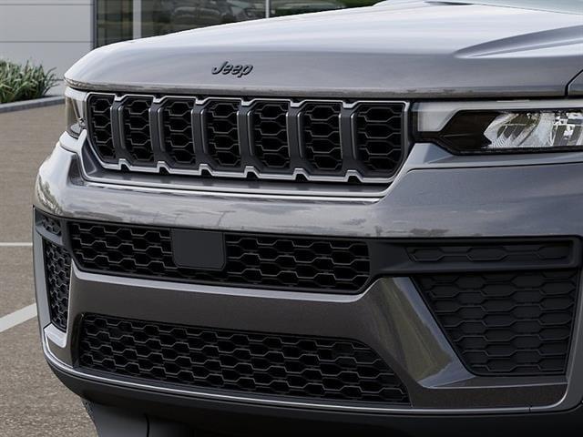 New 2026 Jeep Grand Cherokee L Altitude 4x4 For Sale in East Hanover, NJ