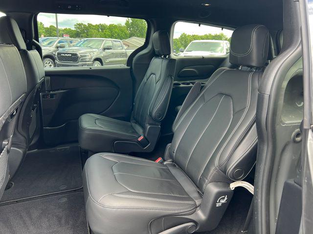 2021 Chrysler Pacifica Touring L AWD
