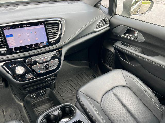 2021 Chrysler Pacifica Touring L AWD