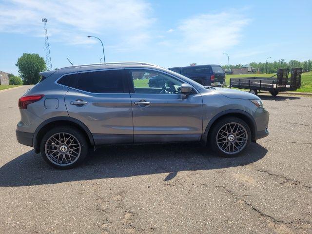 2017 Nissan Rogue Sport SL