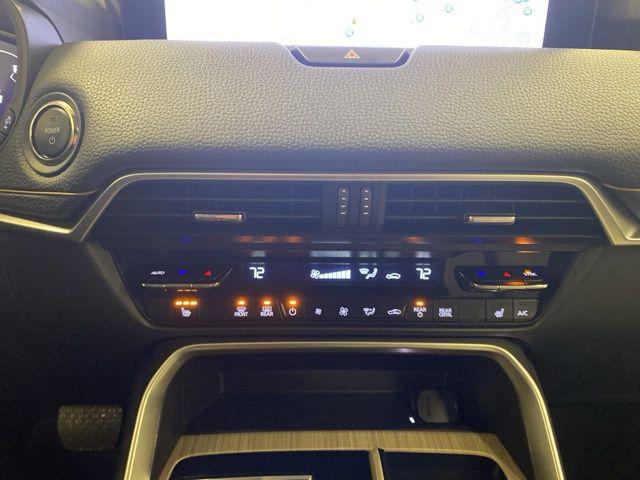 2025 Mazda X-90 Premium Sport