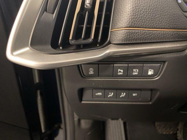 2025 Mazda X-90 Premium Sport