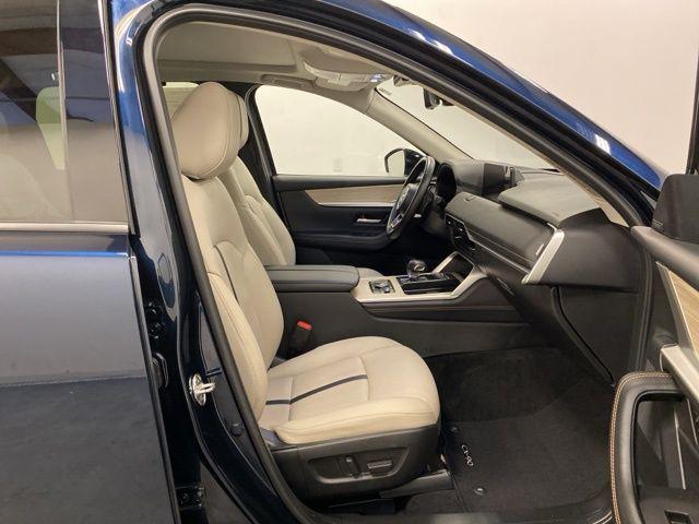 2025 Mazda X-90 Premium Sport