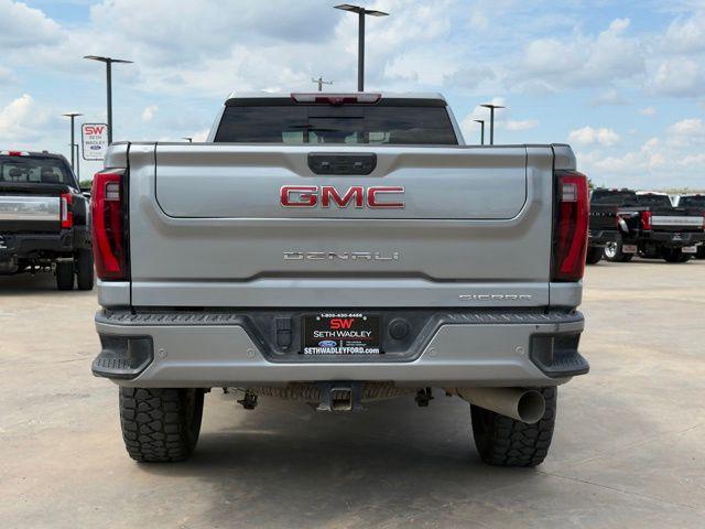 2024 GMC Sierra 2500HD 4WD Crew Cab Long Bed Denali