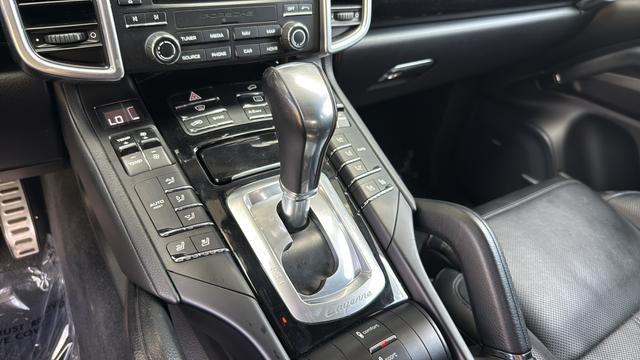 2017 Porsche Cayenne E-Hybrid S