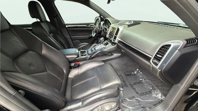 2017 Porsche Cayenne E-Hybrid S