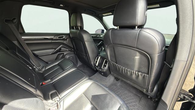 2017 Porsche Cayenne E-Hybrid S