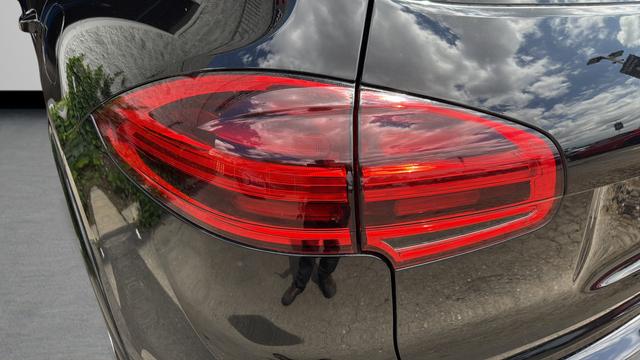2017 Porsche Cayenne E-Hybrid S