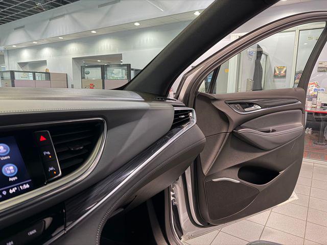 2023 Buick Enclave Essence FWD