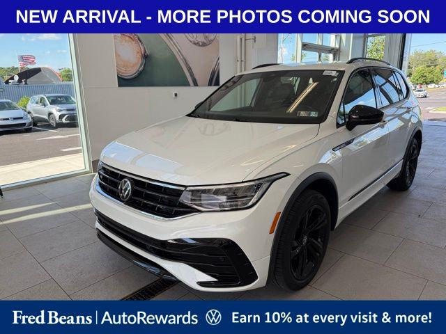 2024 Volkswagen Tiguan 2.0T SE R-Line Black
