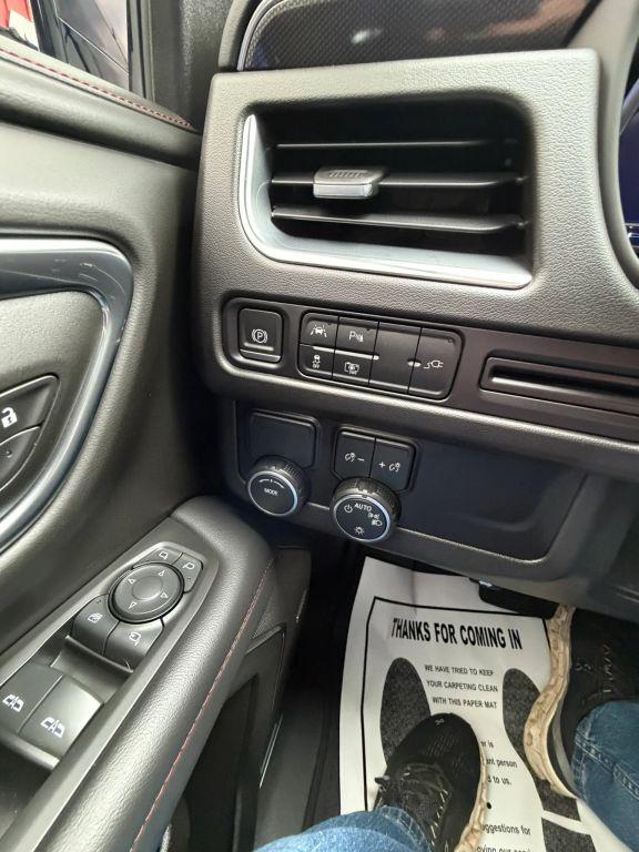 2022 Chevrolet Suburban 2WD RST