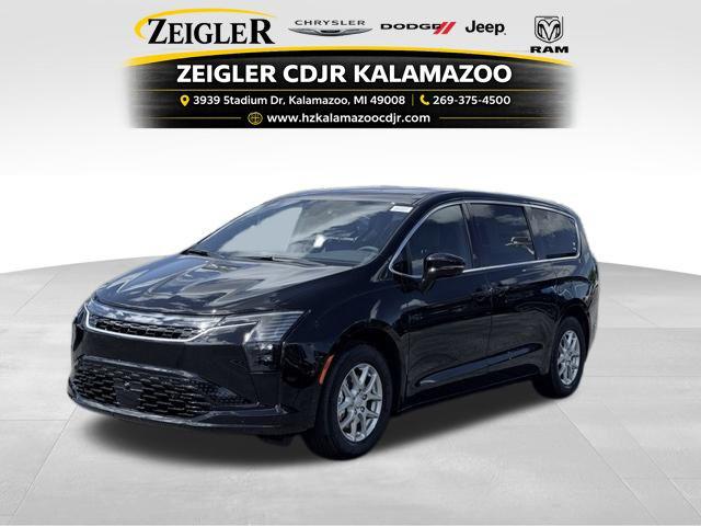2027 Chrysler Pacifica Select for sale in Kalamazoo, MI