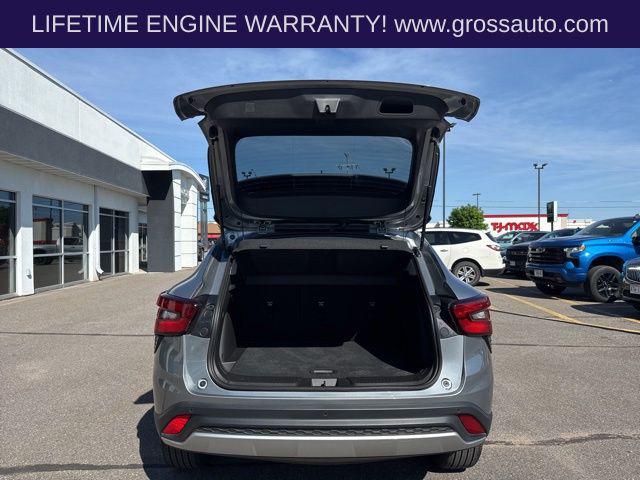 2026 Chevrolet Trax FWD LT