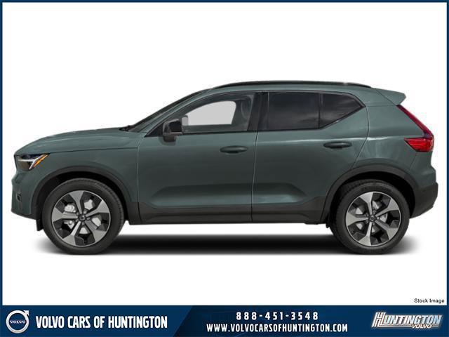 2026 Volvo XC40 Plus, B5 AWD Gas (mild hybrid), Dark