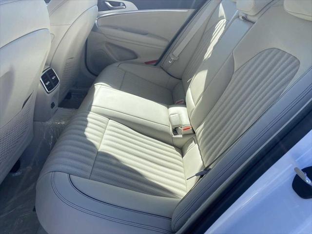 2026 Genesis G70 2.5T RWD Prestige
