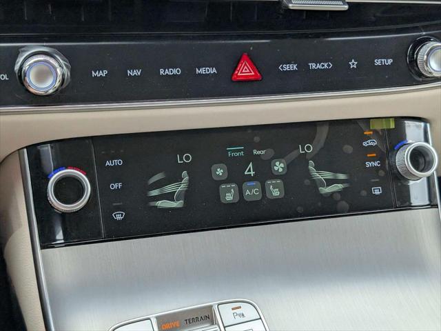 2026 Genesis GV70 2.5T Select