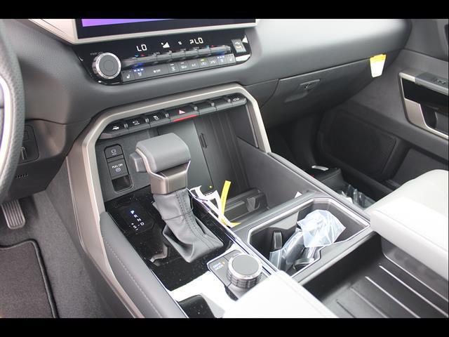 2026 Toyota Tundra Limited CrewMax 5.5' Bed