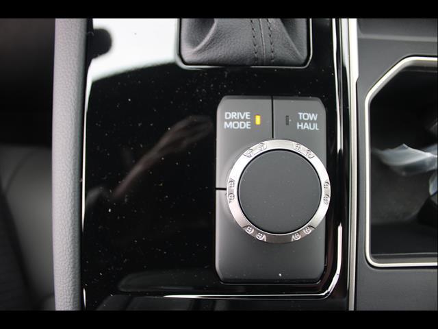 2026 Toyota Tundra Limited CrewMax 5.5' Bed