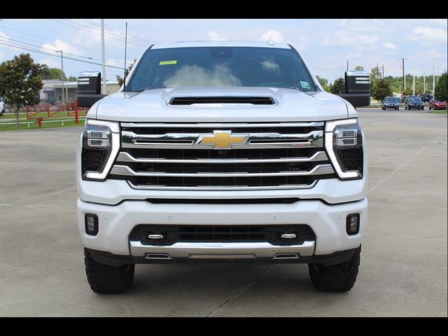 2025 Chevrolet Silverado 2500HD 4WD Crew Cab Standard Bed High Country