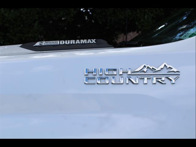2025 Chevrolet Silverado 2500HD 4WD Crew Cab Standard Bed High Country