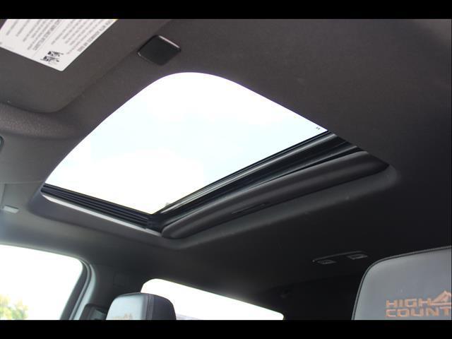 2025 Chevrolet Silverado 2500HD 4WD Crew Cab Standard Bed High Country
