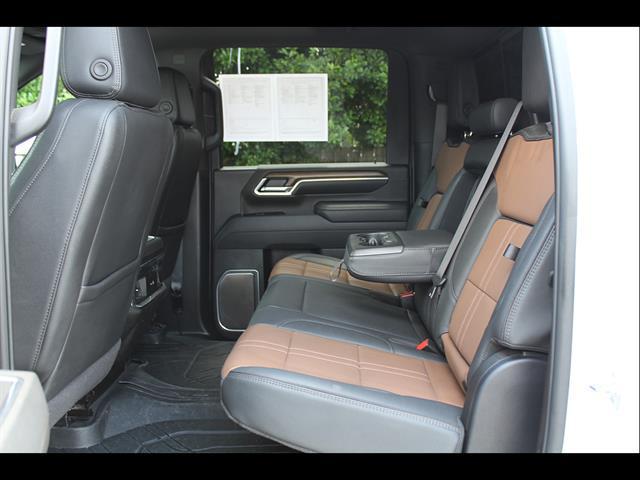 2025 Chevrolet Silverado 2500HD 4WD Crew Cab Standard Bed High Country