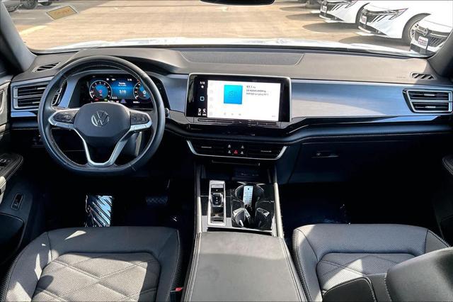 2024 Volkswagen Atlas Cross Sport 2.0T SE w/Technology